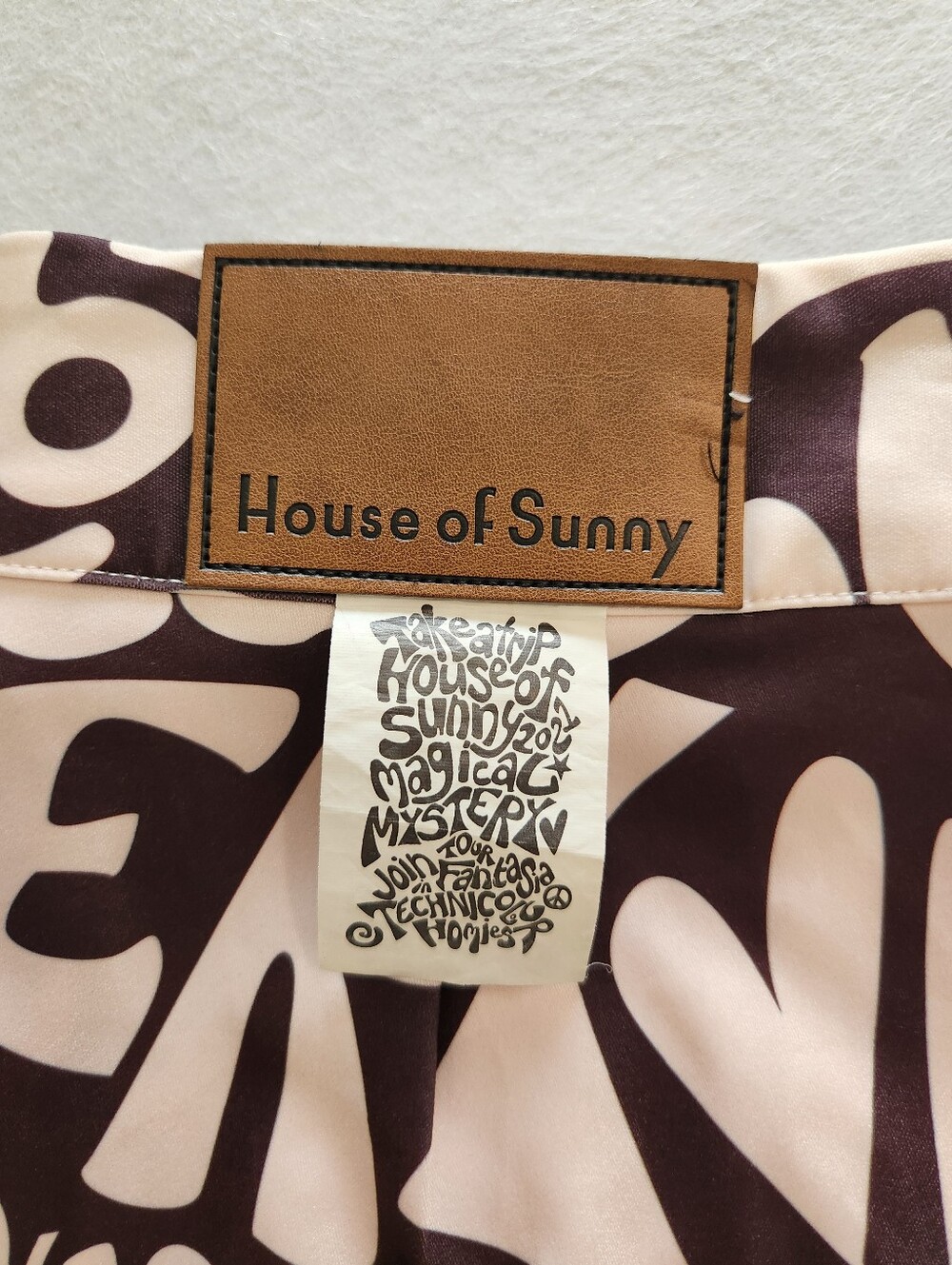 House of Sunny Brown and Cream Graphic Boot Cut Pants Size 4 With Slit Hem - Picture 12 of 13